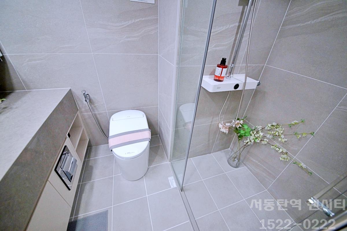  �����Ǿ� ����ź�� ����Ƽ �ΰ��Ӵ�  ���ֺ��� 45-52